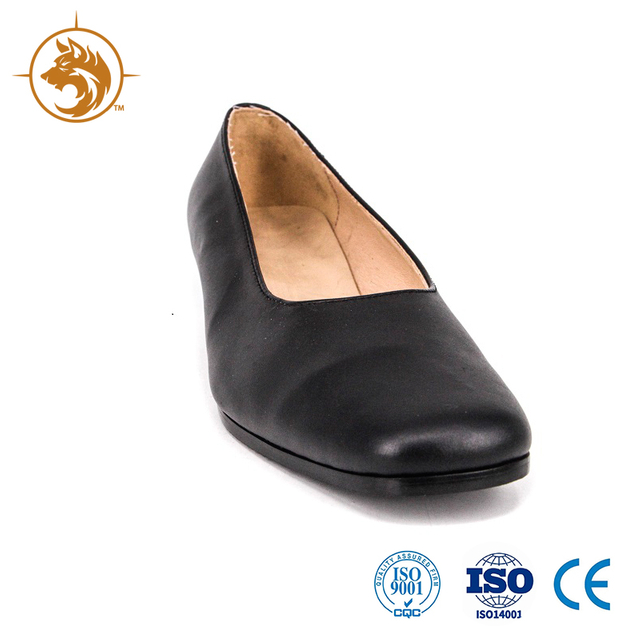 Црне женске канцеларијске ципеле са ниском потпетицом 