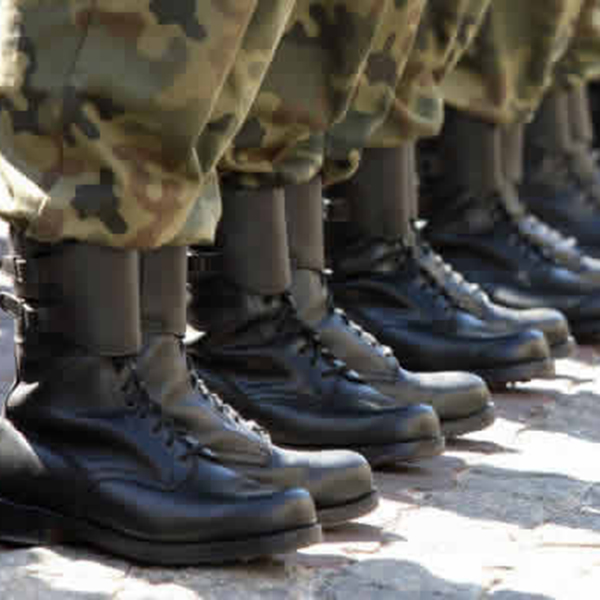 Hvordan velge de riktige militærstøvlene?