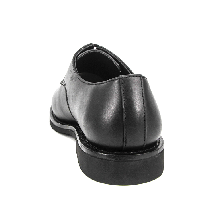 Wygodne czarne skórzane buty biurowe 1207