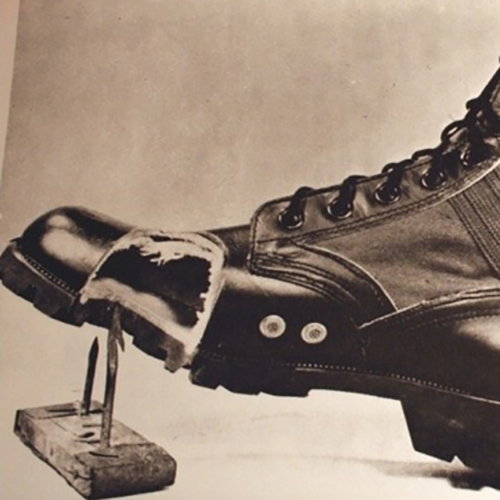 High-tech in Chinese military boots ②